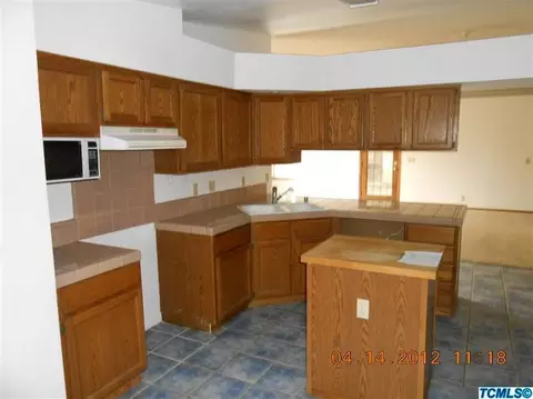 200 Devon Dr, Lemoore, CA 93245 photo 4