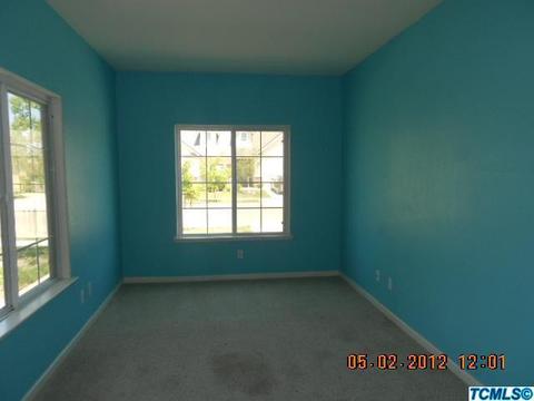 329 E Stanley Ave, Reedley, CA 93654 photo 5