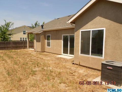 329 E Stanley Ave, Reedley, CA 93654 photo 10