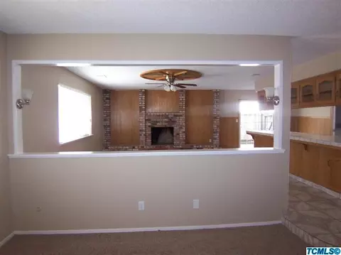 1469 E Boyer Dr, Tulare, CA 93274 photo 5
