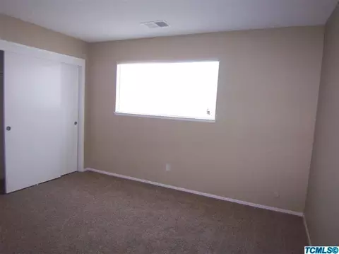 1469 E Boyer Dr, Tulare, CA 93274 photo 9