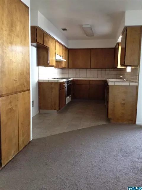 1826 E Cross Ave, Tulare, CA 93274 photo 8