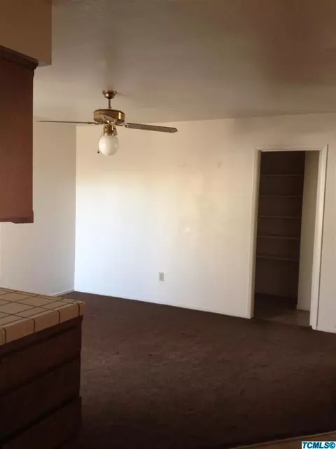 1826 E Cross Ave, Tulare, CA 93274 photo 9