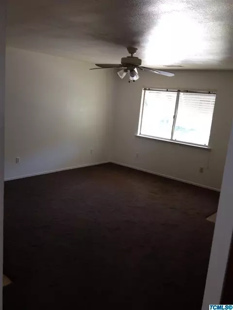 1826 E Cross Ave, Tulare, CA 93274 photo 6
