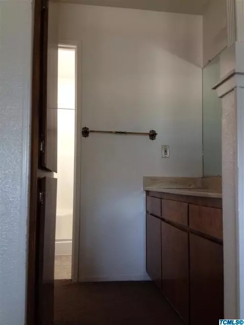 1826 E Cross Ave, Tulare, CA 93274 photo 14