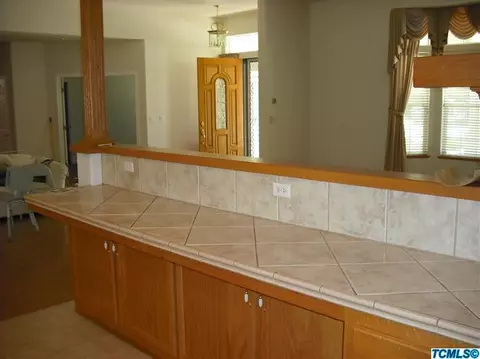 4024 W Iris Ave, Visalia, CA 93277 photo 9