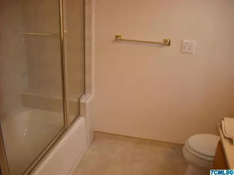 4024 W Iris Ave, Visalia, CA 93277 photo 18