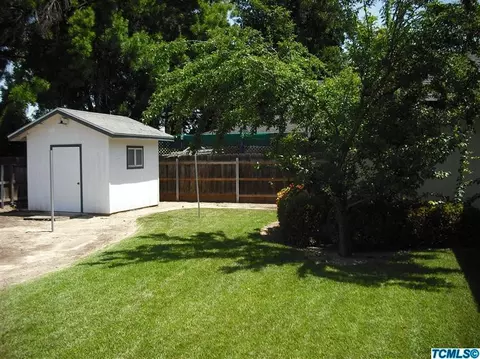 4024 W Iris Ave, Visalia, CA 93277 photo 27