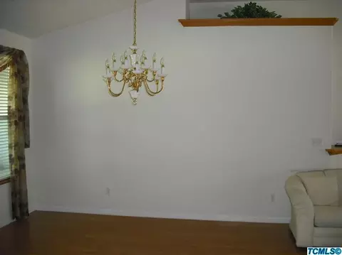4024 W Iris Ave, Visalia, CA 93277 photo 10