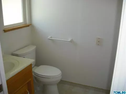 4024 W Iris Ave, Visalia, CA 93277 photo 25