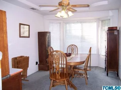 849 N Lebec Ct, Visalia, CA 93292 photo 3