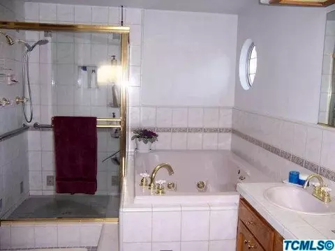 849 N Lebec Ct, Visalia, CA 93292 photo 13