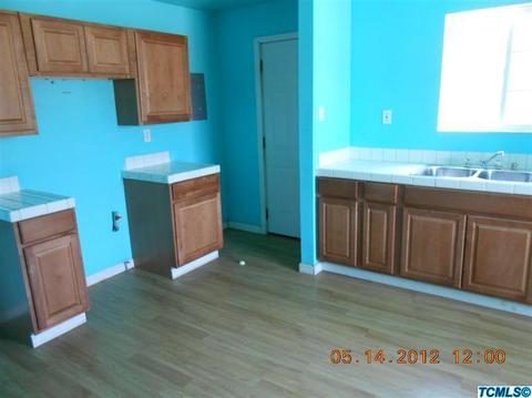 383 Coolidge St, Coalinga, CA 93210 photo 3