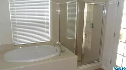 995 Prosperity Dr, Lemoore, CA 93245 photo 13