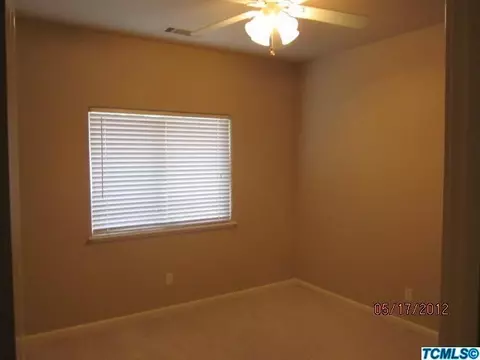 1175 E Richard Smith Ave, Tulare, CA 93274 photo 7
