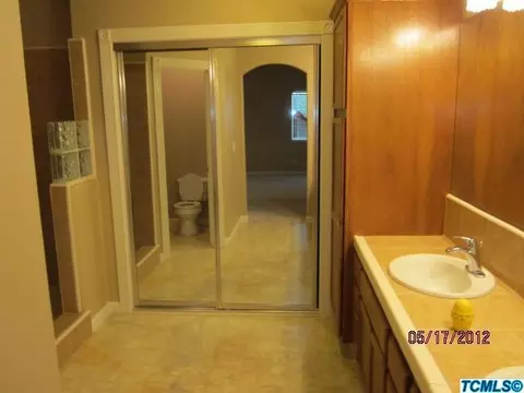 1175 E Richard Smith Ave, Tulare, CA 93274 photo 13