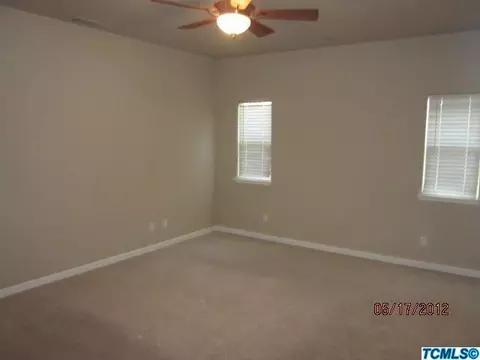 1175 E Richard Smith Ave, Tulare, CA 93274 photo 12