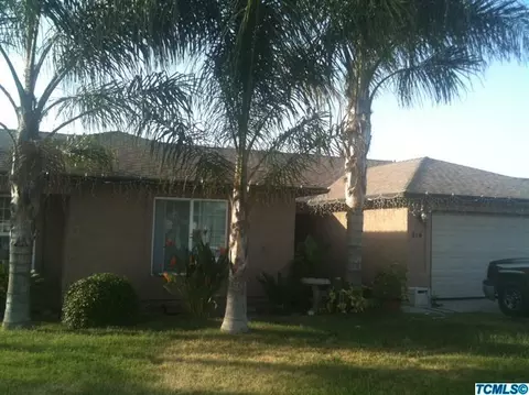 214 E Robin Ave, Visalia, CA 93291 photo 1