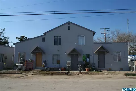 735 S Maple St, Pixley, CA 93256 photo 1