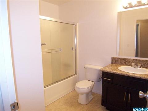 1457 E Levin Ave, Tulare, CA 93274 photo 8