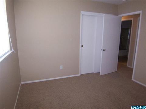 1457 E Levin Ave, Tulare, CA 93274 photo 7