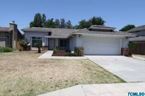 2731 Dennis Ave, Clovis, CA 93611 photo 1