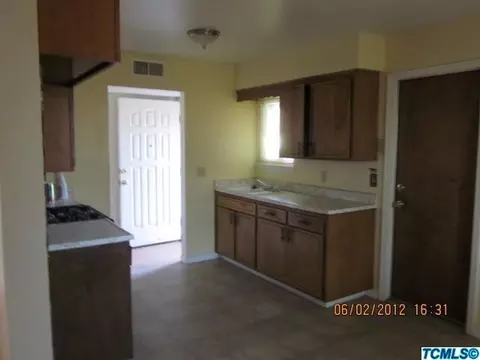 531 Nelson St, Exeter, CA 93221 photo 5