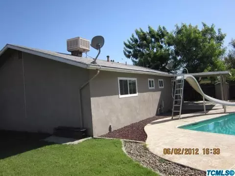 531 Nelson St, Exeter, CA 93221 photo 4