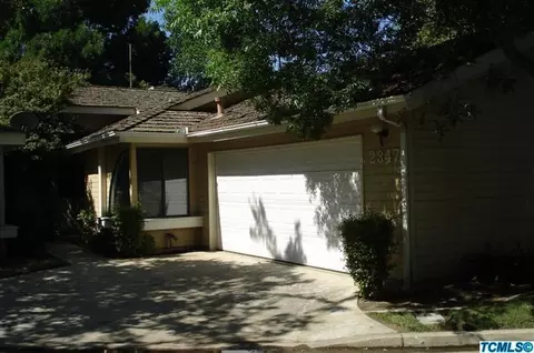 2347 E Sweet Ave, Visalia, CA 93292 photo 2