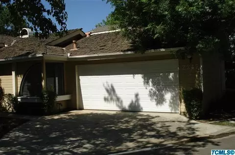 2347 E Sweet Ave, Visalia, CA 93292 photo 1