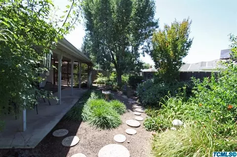 726 E Kip Patrick Dr, Reedley, CA 93654 photo 43