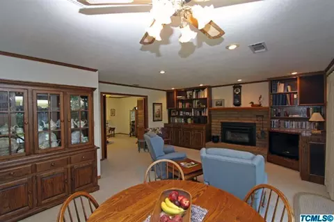 726 E Kip Patrick Dr, Reedley, CA 93654 photo 18