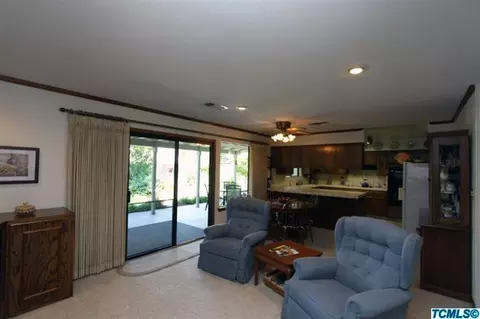 726 E Kip Patrick Dr, Reedley, CA 93654 photo 7