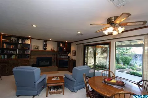 726 E Kip Patrick Dr, Reedley, CA 93654 photo 8