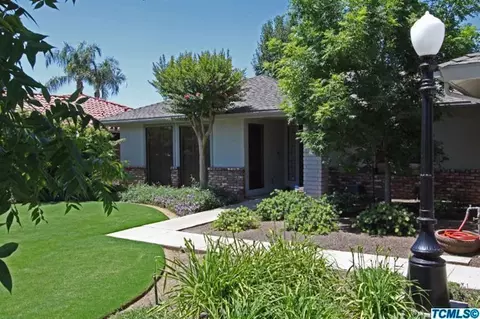 726 E Kip Patrick Dr, Reedley, CA 93654 photo 1