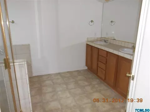 4221 E Cambridge Ave, Visalia, CA 93292 photo 11