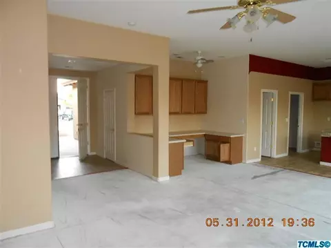 4221 E Cambridge Ave, Visalia, CA 93292 photo 3