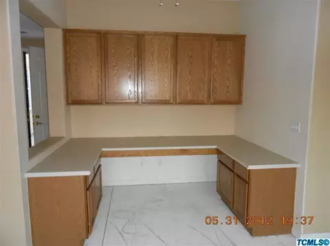 4221 E Cambridge Ave, Visalia, CA 93292 photo 5