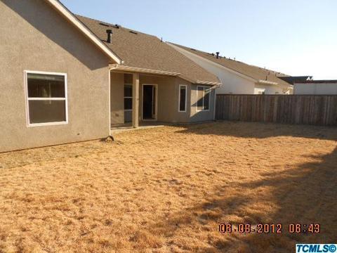 386 E Stanley Ave, Reedley, CA 93654 photo 7