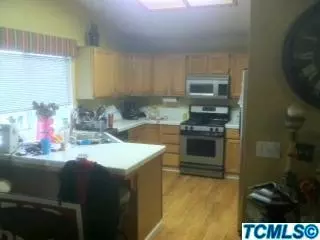 890 Encore Dr, Hanford, CA 93230 photo 3