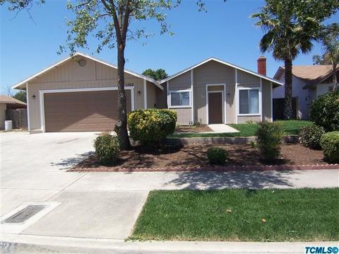 1362 E Cypress Ave, Tulare, CA 93274 photo 1