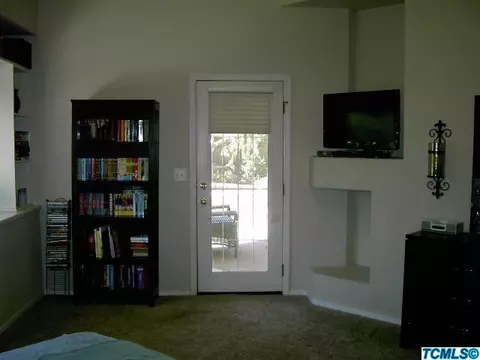 1619 E Parkview Ave, Visalia, CA 93292 photo 35