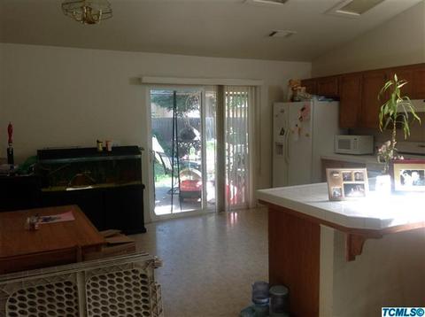 3941 E Harold Ave, Visalia, CA 93292 photo 2