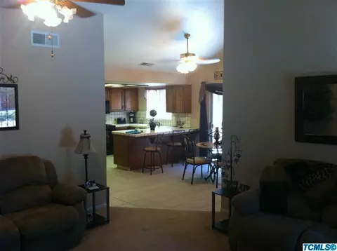 2430 E Tulare Ave, Visalia, CA 93292 photo 5