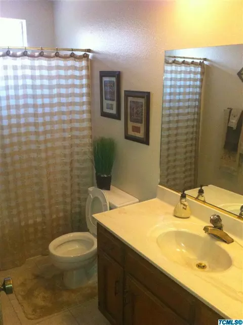 2430 E Tulare Ave, Visalia, CA 93292 photo 10