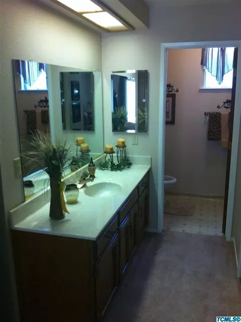 2430 E Tulare Ave, Visalia, CA 93292 photo 12