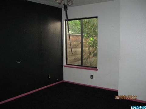 1722 E Babcock Ave, Visalia, CA 93292 photo 5