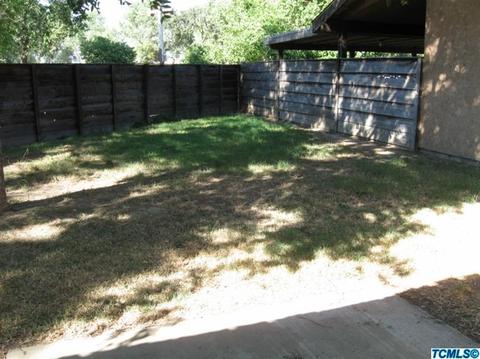 1722 E Babcock Ave, Visalia, CA 93292 photo 6