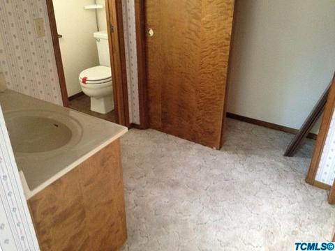 2040 E Harold Ave, Visalia, CA 93292 photo 7
