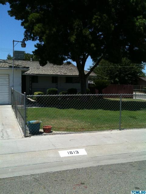 1613 S Clark St, Visalia, CA 93292 photo 2